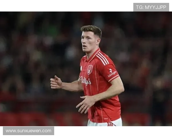 斯特林本赛季表现稳健，持续提升其在英超的足球影响力