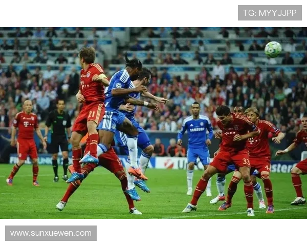 切尔西高位压迫反噬防线频频受挫,赛季中期防守稳定性面临考验 切尔西高位压迫反噬防线频频受挫,赛季中期防守稳定性面临考验