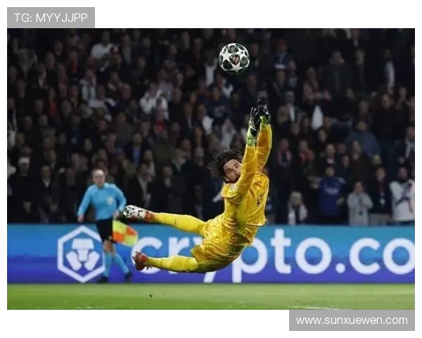 利物浦高位压迫战术持续强化,防守风险逐步显现 利物浦高位压迫战术持续强化,防守风险逐步显现